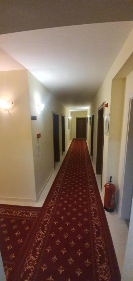 Diamond Hotel Primorsko Exteriör bild